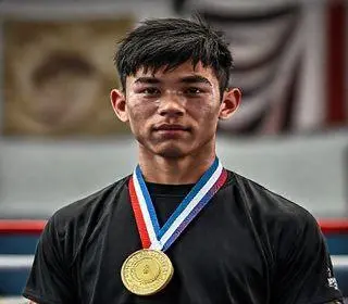 Atleta de Muay Thai da Caldense