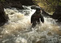 criança desaparece em córrego em MG
