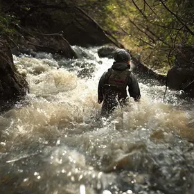 criança desaparece em córrego em MG