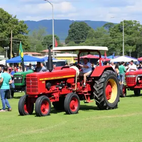 Tratorada de Pouso Alegre