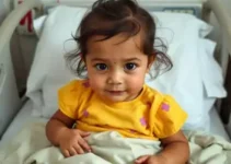 menina de 3 anos vai para casa