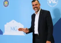 apoio do prefeito de pouso alegre a mateus simões
