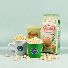 Café com pipoca e farofa